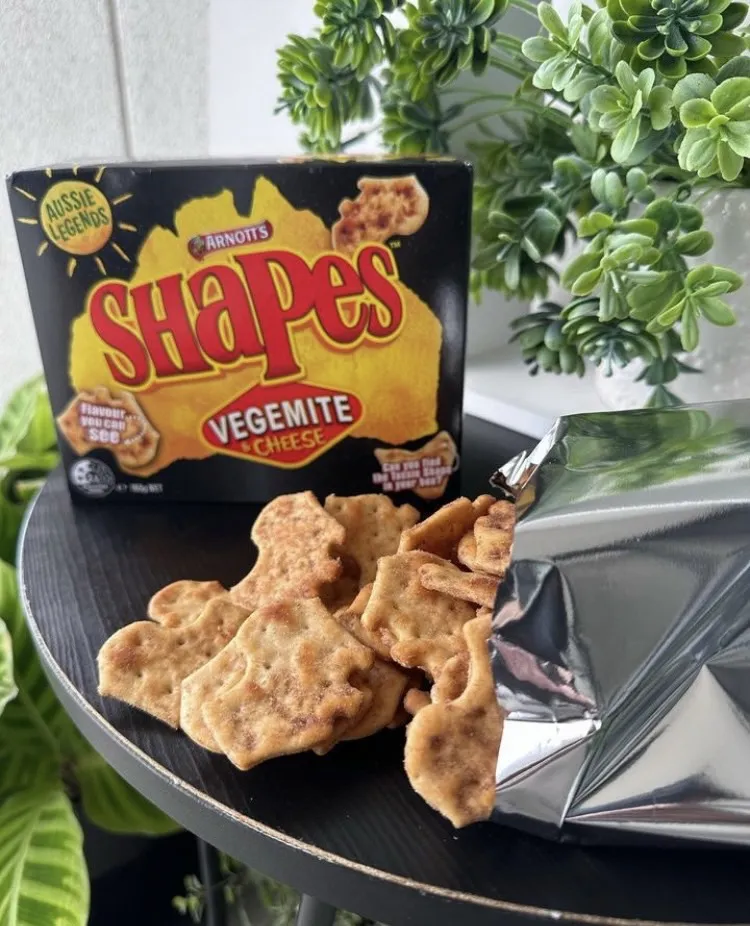 Arnott‘sのSHaPesクラッカー