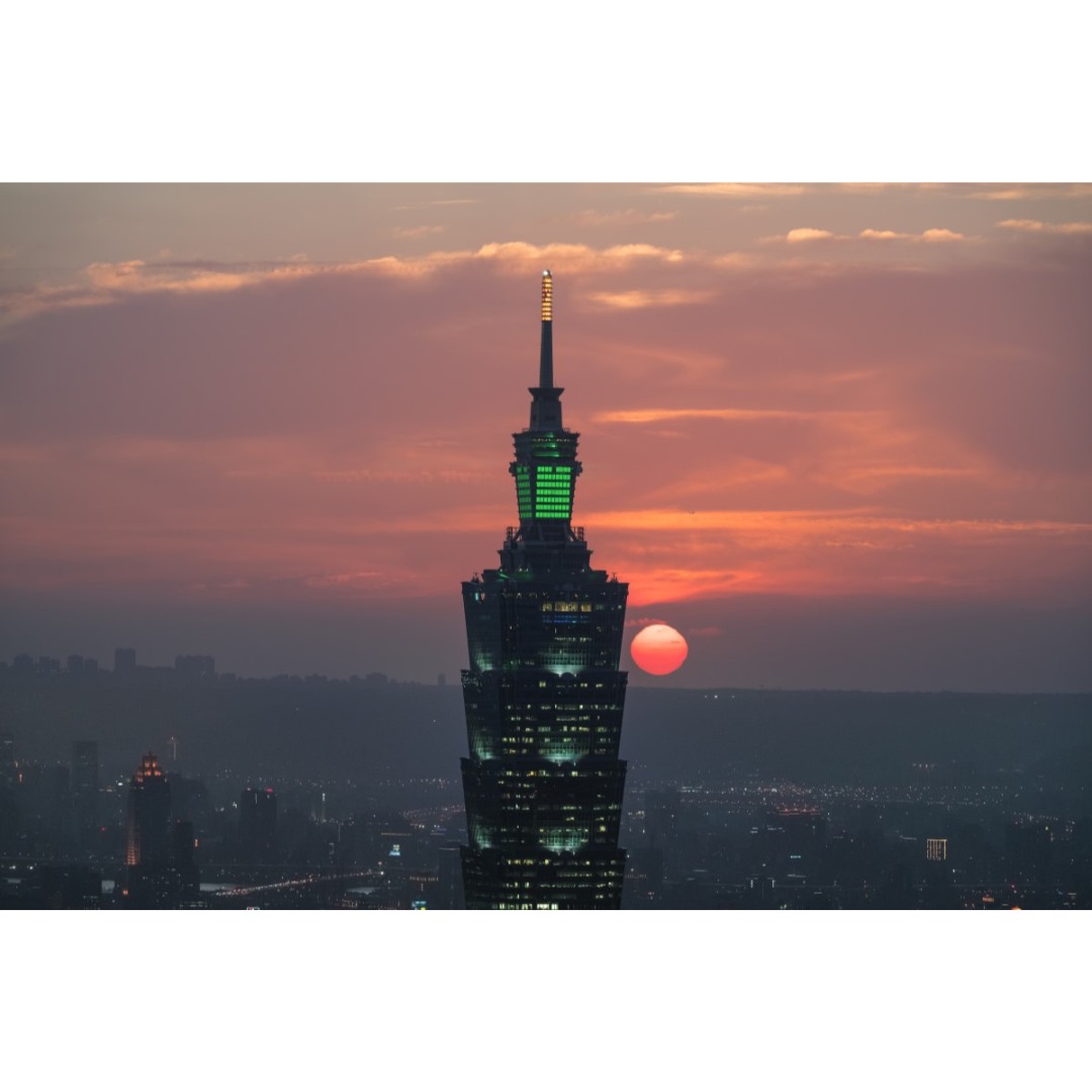  台湾へようこそ！台北の最高層から望む夕日を一緒に楽しみまし ...