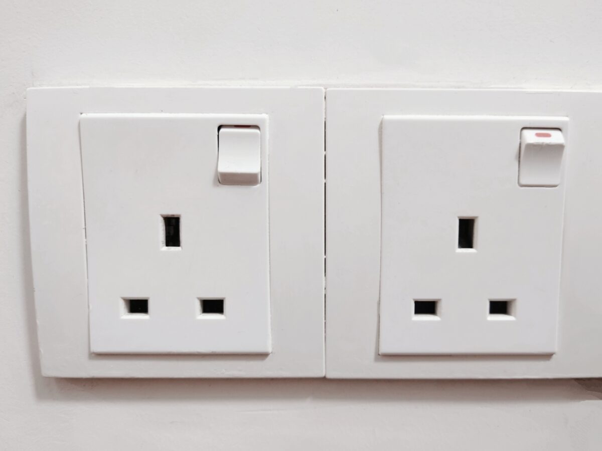 BFタイプの壁面電源コンセント